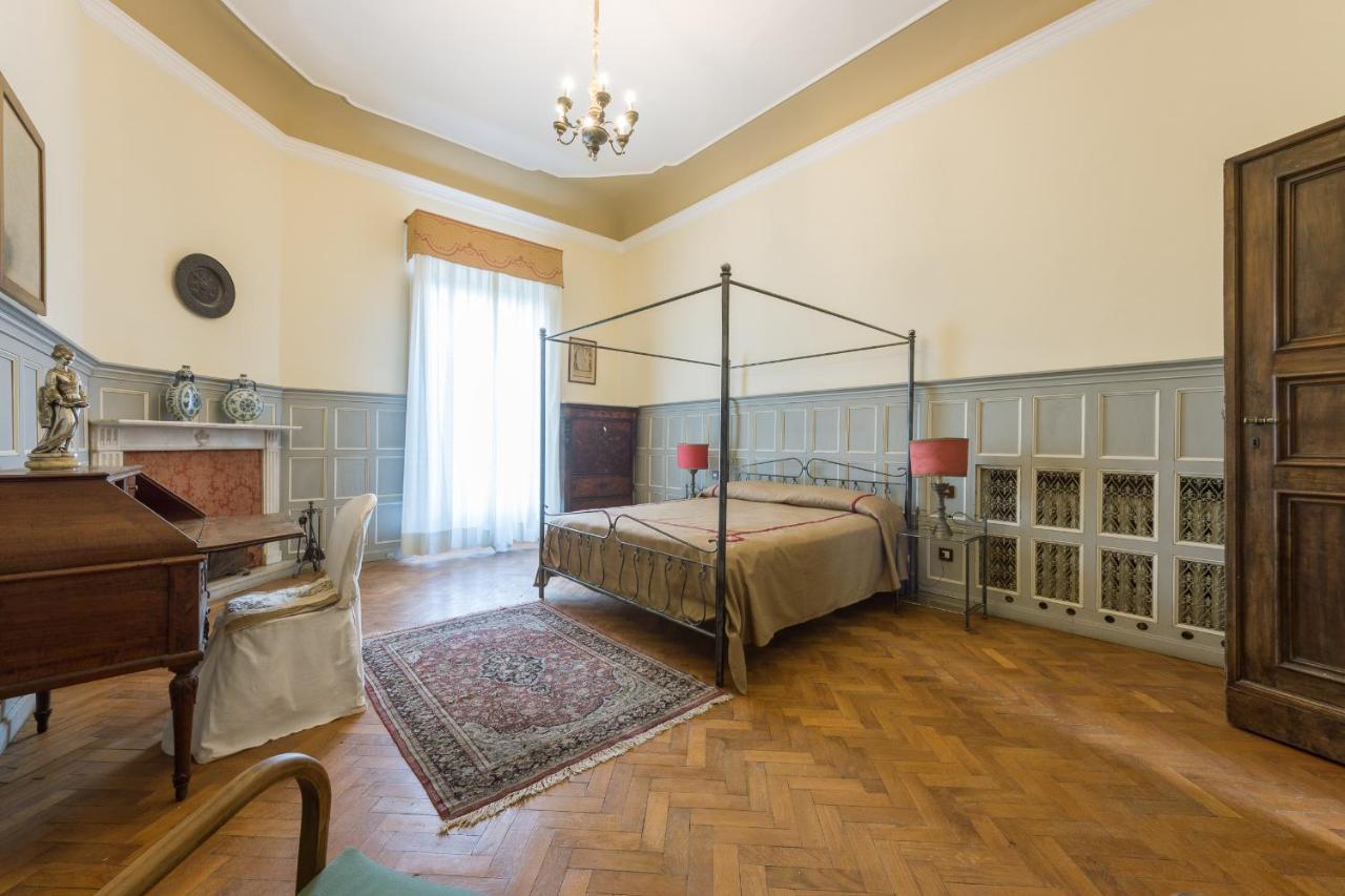 4bdrm Elegant Apartm In Private Estate, Shared Swimmingpool, Maze Garden Apartment *