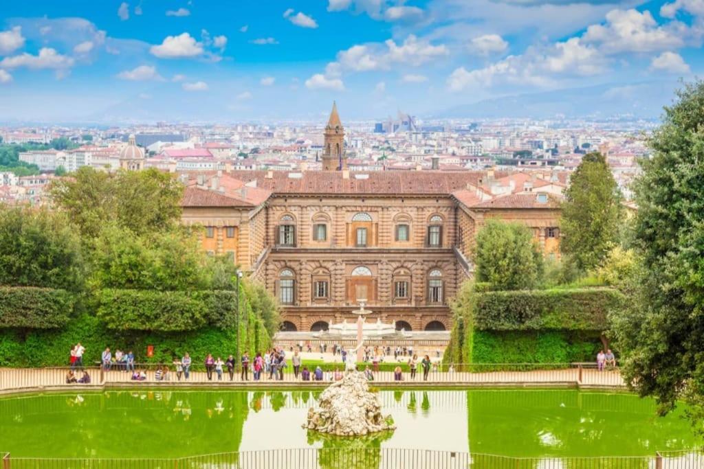 Uffizi Gallery In The Heart Of The Florenz