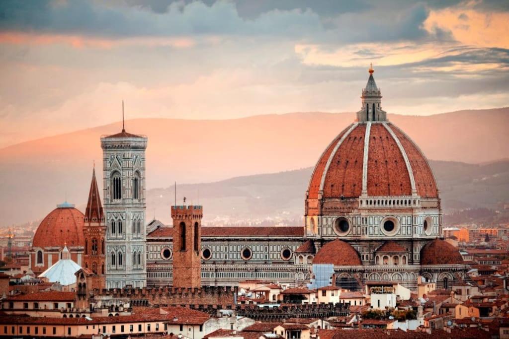 Uffizi Gallery In The Heart Of The Florenz