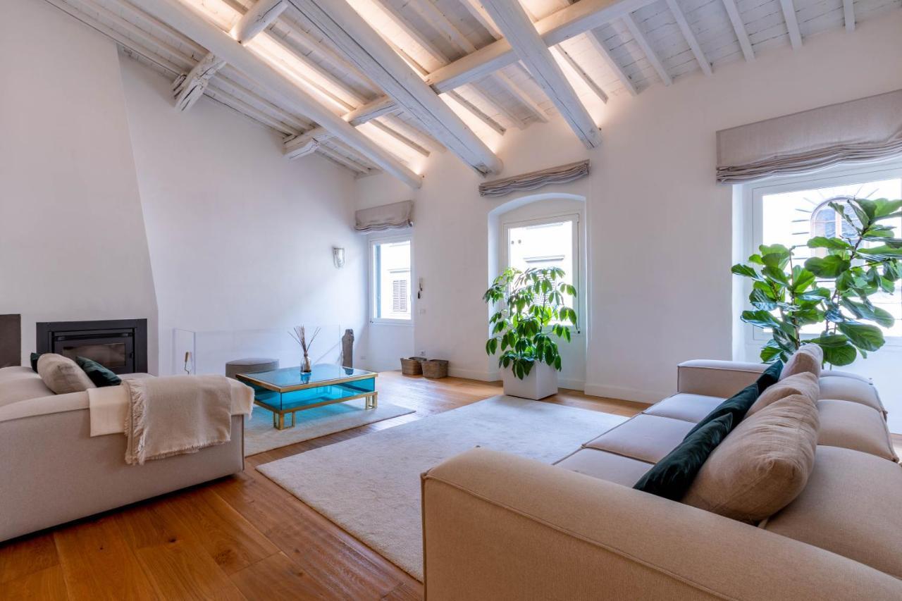 Loft In Santo Spirito Florenz
