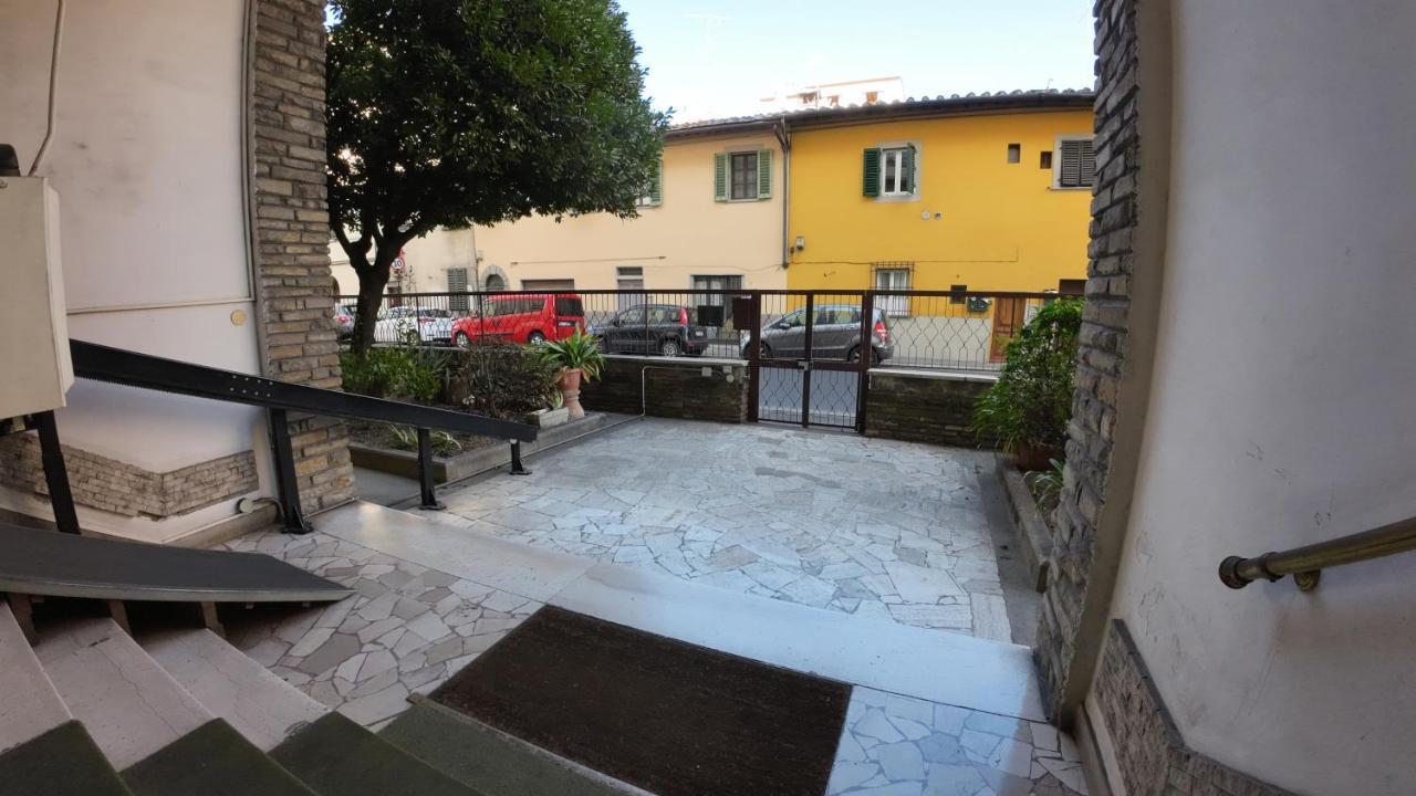 Urban Center Ii Easy Parking Near Tram * Florence