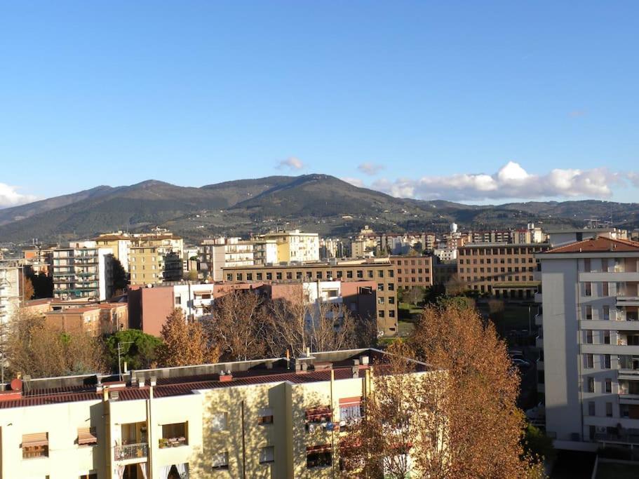 Bright With Views And Terrace Apartamento Florença