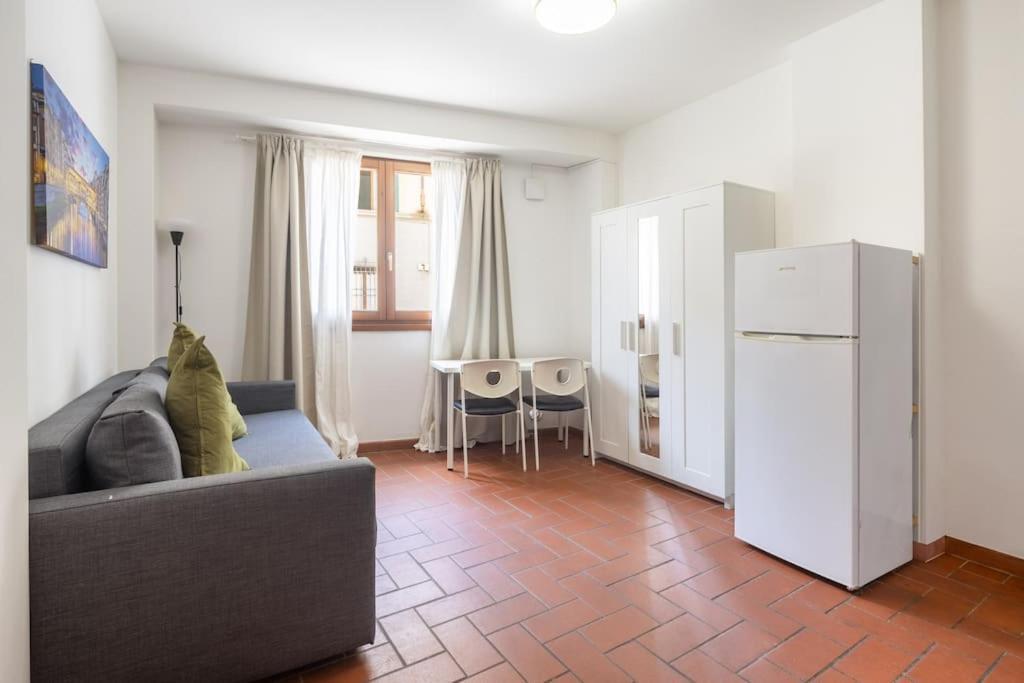 Cute One Bedroom In Outside Ztl * Florença