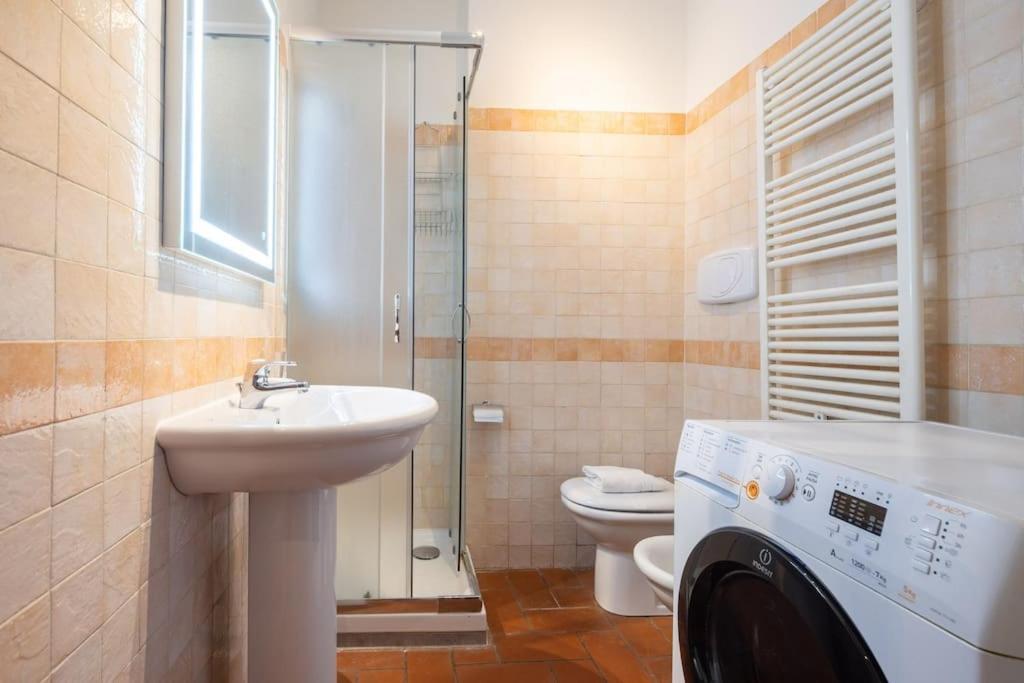Cute One Bedroom In Outside Ztl Apartamento Florença