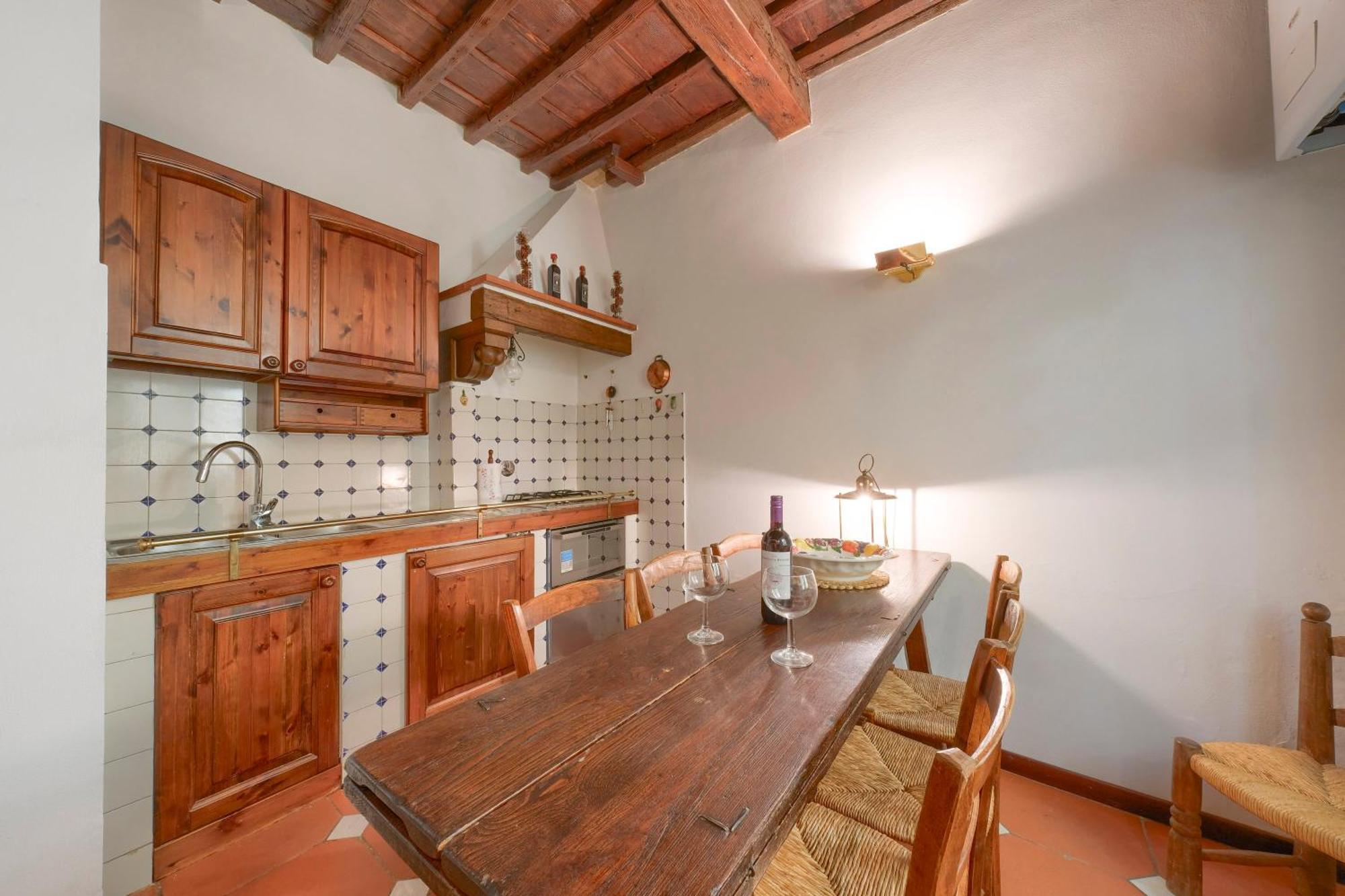 Rustic Medieval House-dimora Medievale Fiorentina Florenz