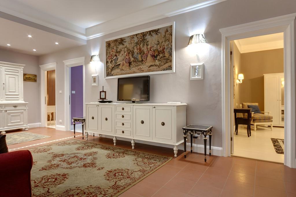 Apartment Florence Apartments Home Feeling