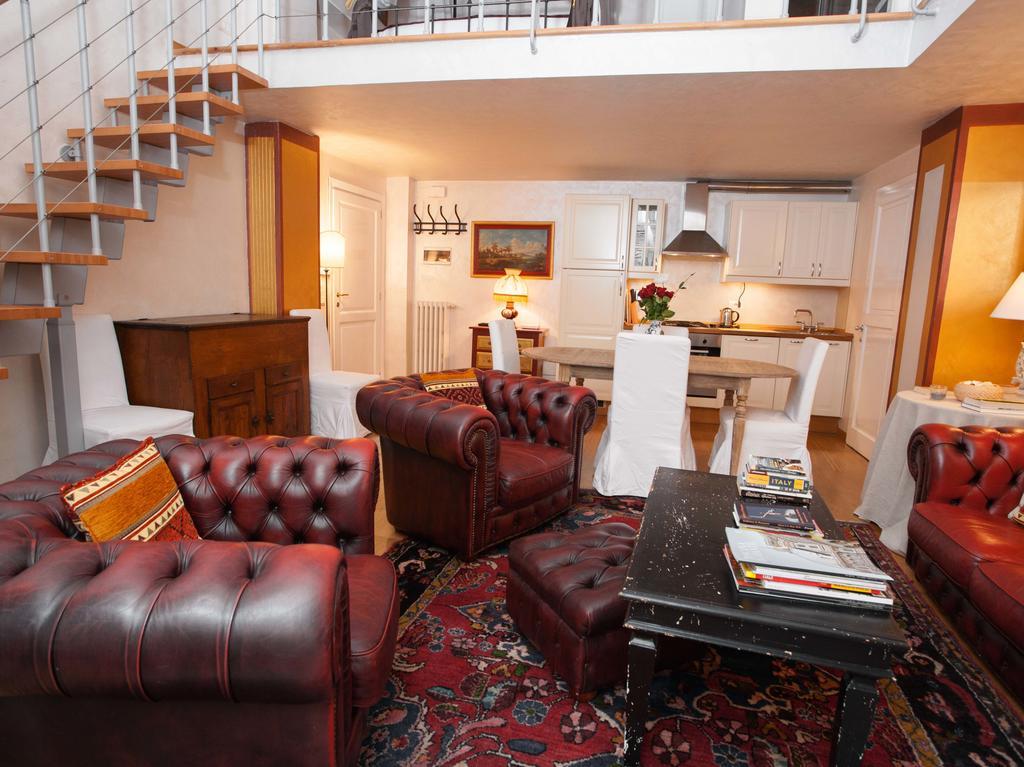 Apartment Charme In Santa Croce Florence