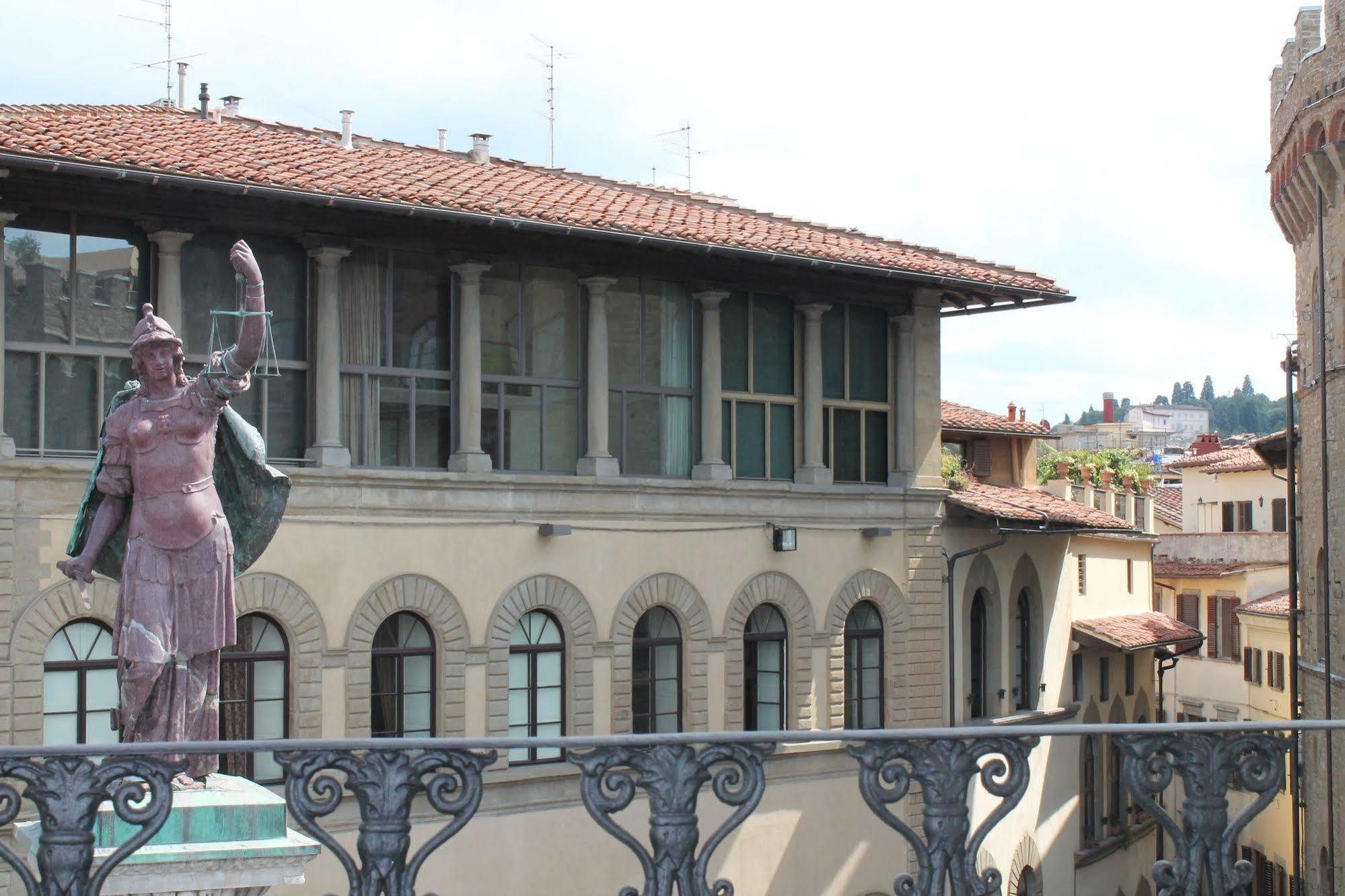 Acomodação com café da manhã  Tornabuoni View Florença