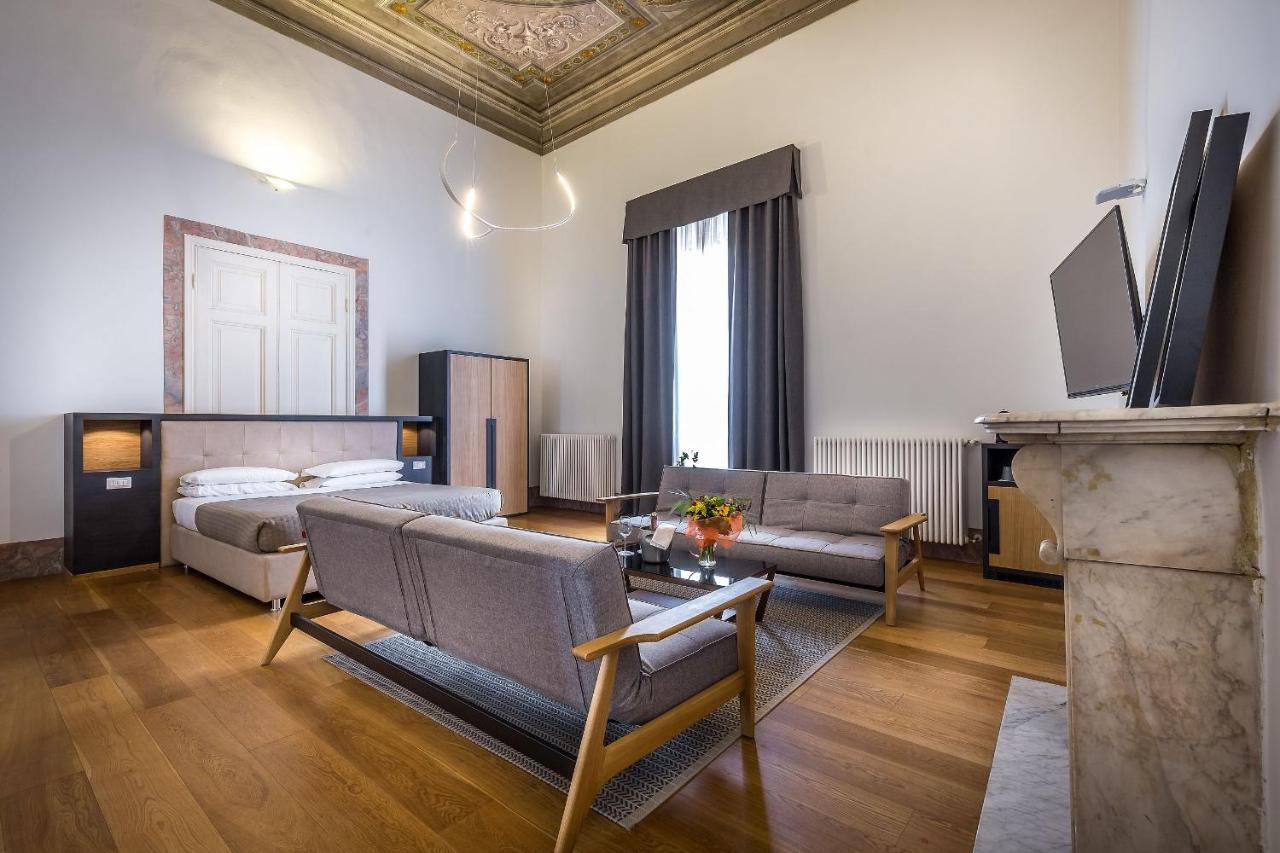 Residenza D'epoca Al Numero 8 Frühstückspension