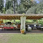 Villa In Private Estate,Shared Pool,Parking,3Km To Ponte Vecchio