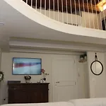 Art Apartment Santa Croce Suite