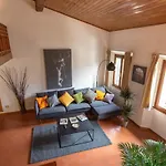 Via Ricasoli Apartment, Next To Accademia