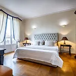 Yid D\'Azeglio Luxury Apartment With Parking