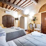 Katti House - Florence\'S Center