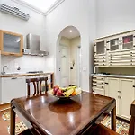 Three Apartments Via Roma