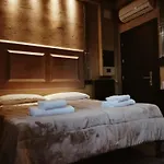 Hotel & Hostel 7
