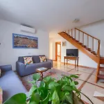 Benci Lalli Apartment