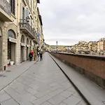 Acciaiuoli 18