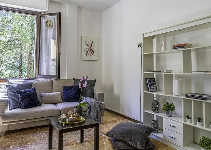 Cozy Roman Apartment With Parking