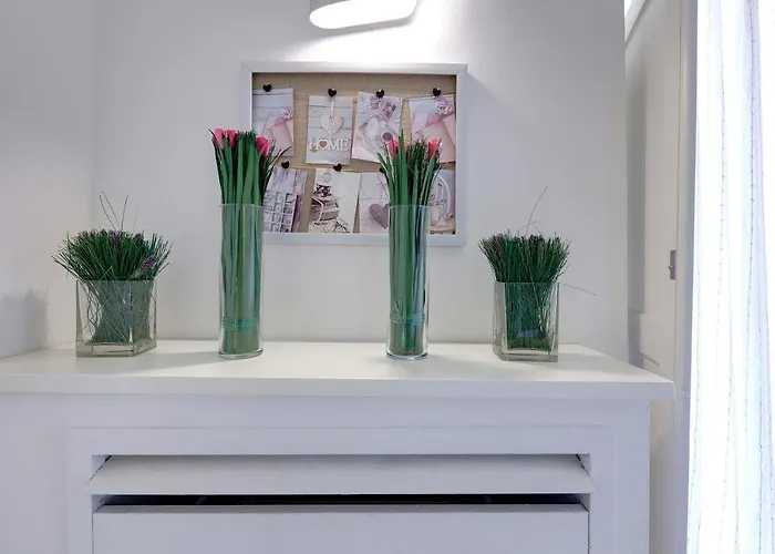 Margot Apartment By Mamo Florence