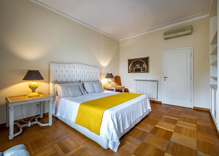Yid D\'Azeglio Luxury Apartment With Parking