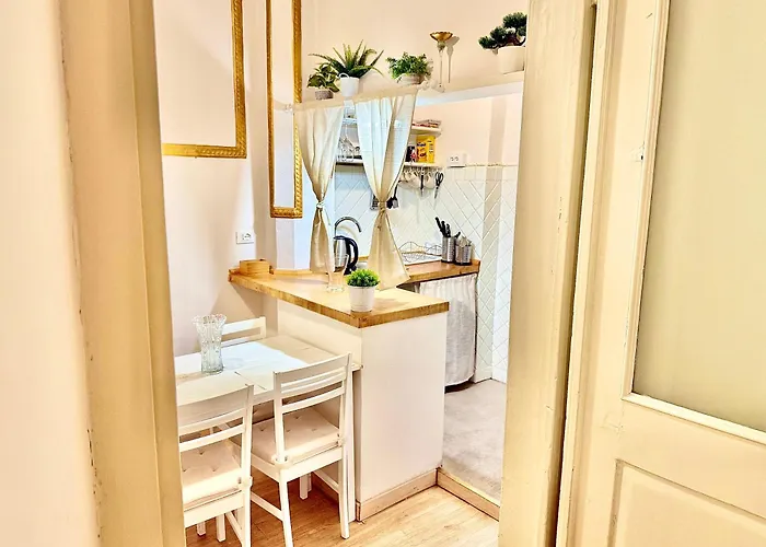 Lovely And Cozy Central Apartment In The Best Position