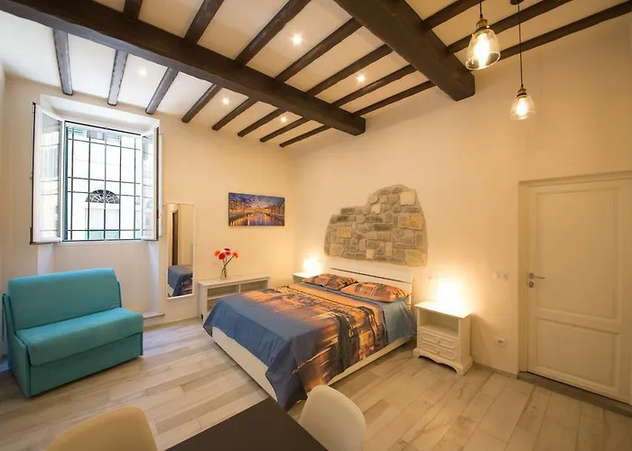 Visit Florentia Apartment