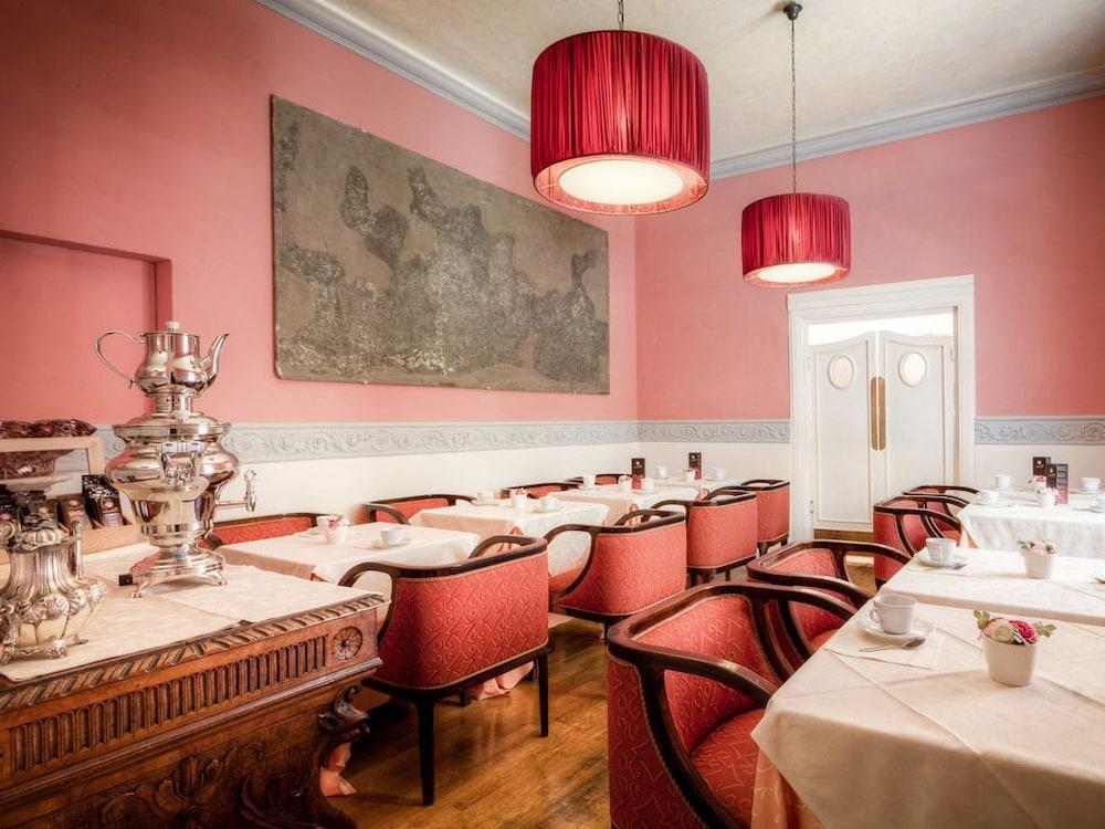 Palazzo Dal Borgo Florence
