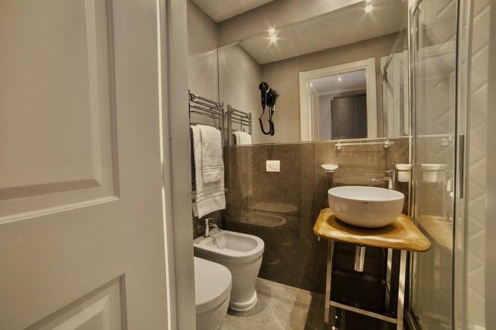 Hotel Boutique Hugo Florence