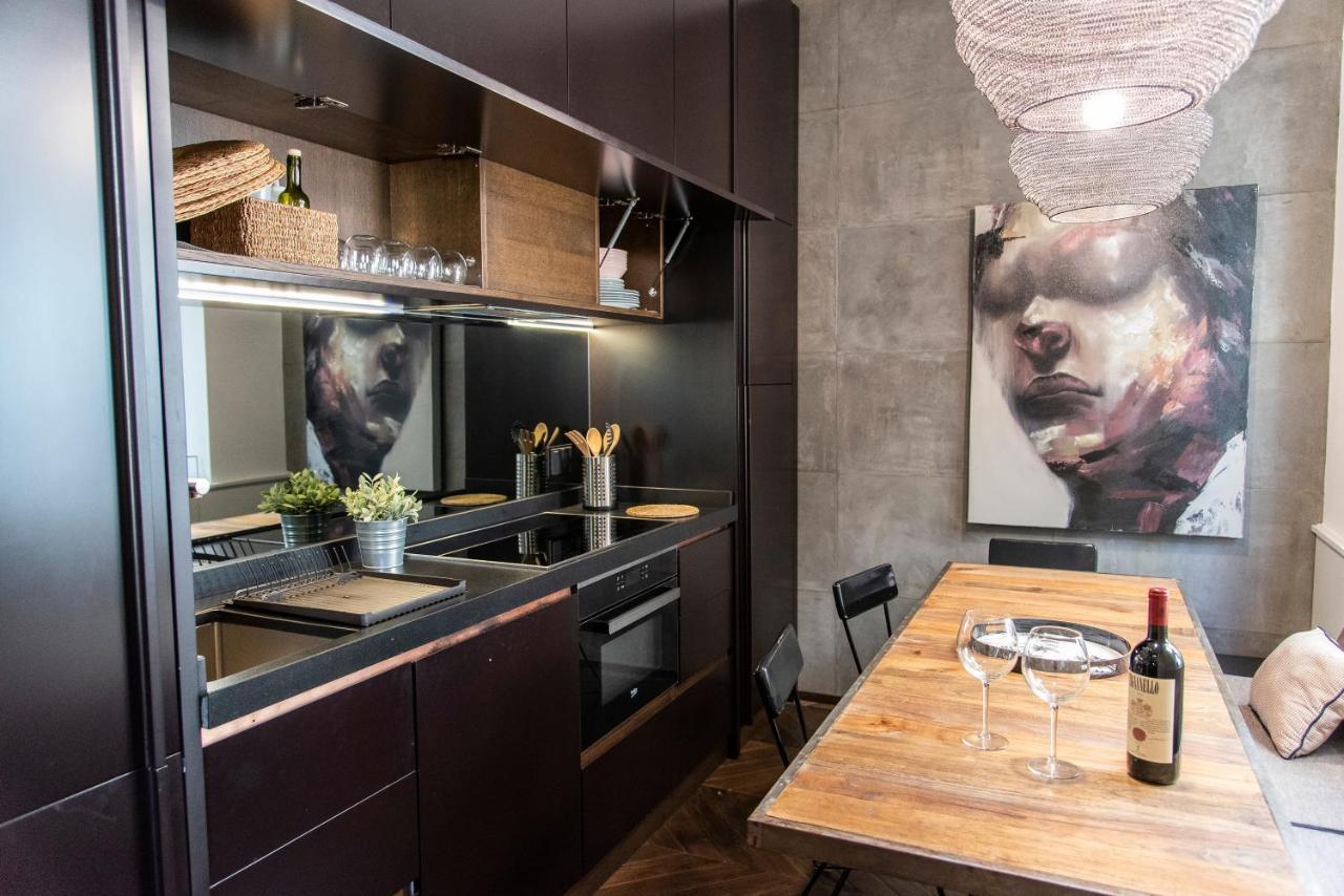 Ponte Vecchio Luxury And Stylish Florenz