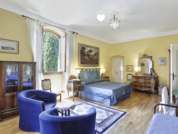 In Private Estate,shared Pool,parking,3km To Ponte Vecchio Florence