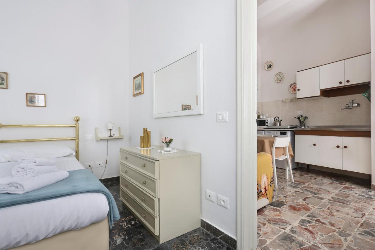 Appartement Le Grazie In Superb Location *
