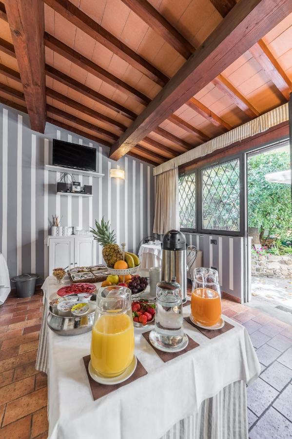 Acomodação com café da manhã  Residenza Il Villino 3*