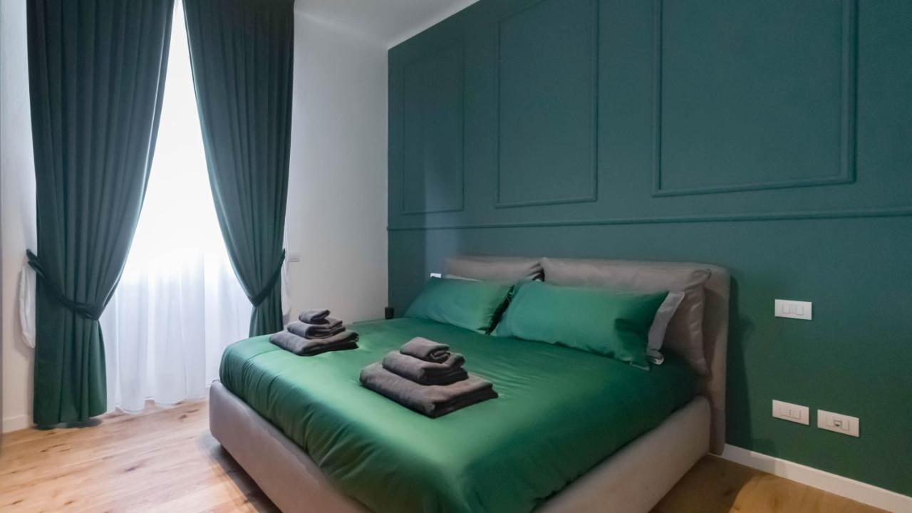Cavour 82 * Florenz