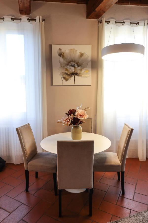 Apartment Santo Spirito - Elegante In Pieno Centro Florence