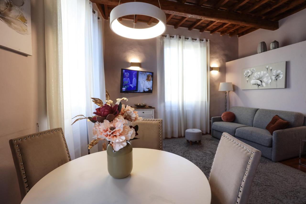 Santo Spirito - Elegante In Pieno Centro Apartment Florence
