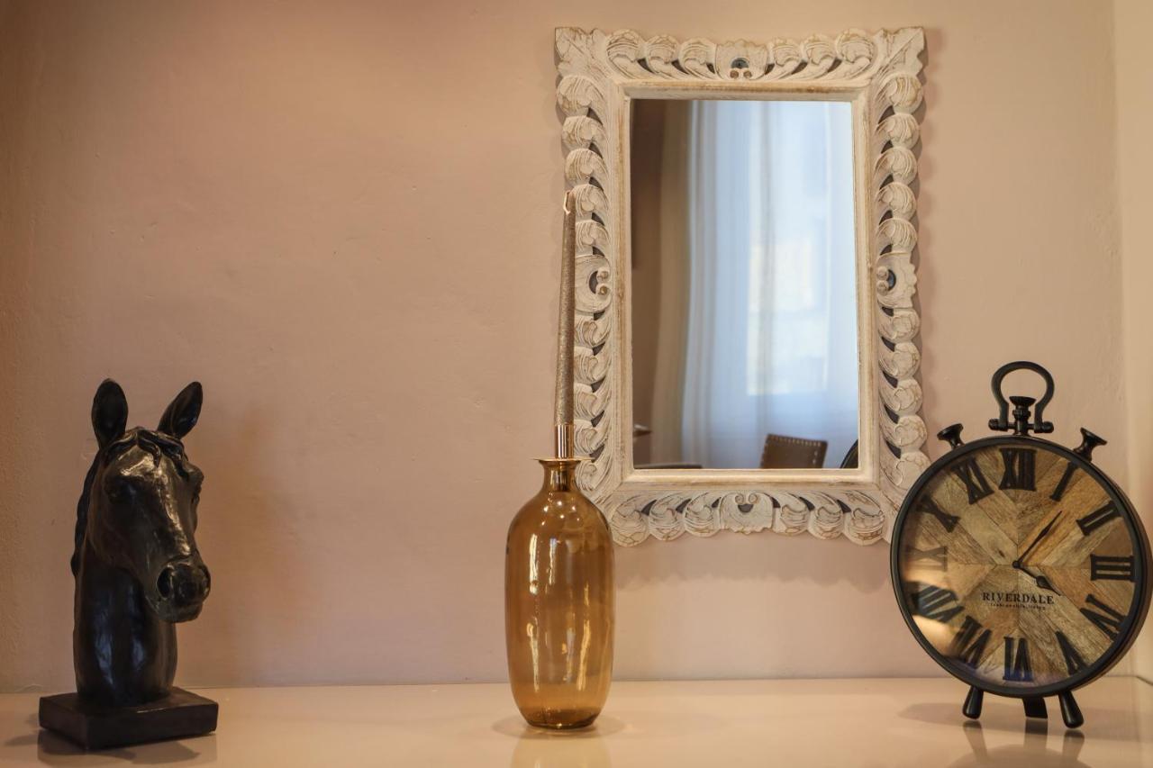 Apartment Santo Spirito - Elegante In Pieno Centro Florence