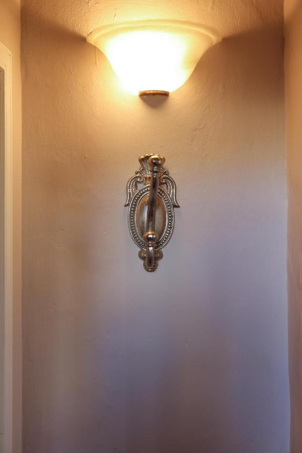 Apartment Santo Spirito - Elegante In Pieno Centro Florence