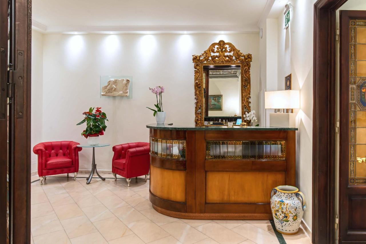 Accademia 3* Florence