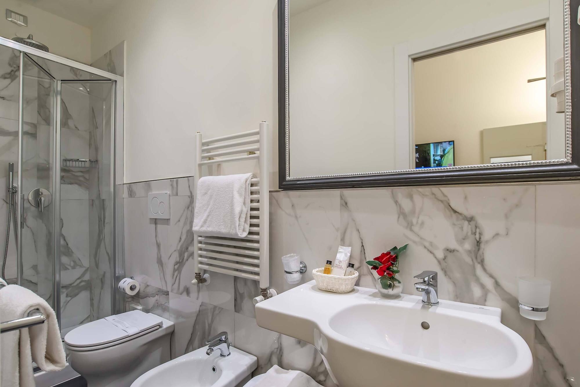 Accademia Hotel