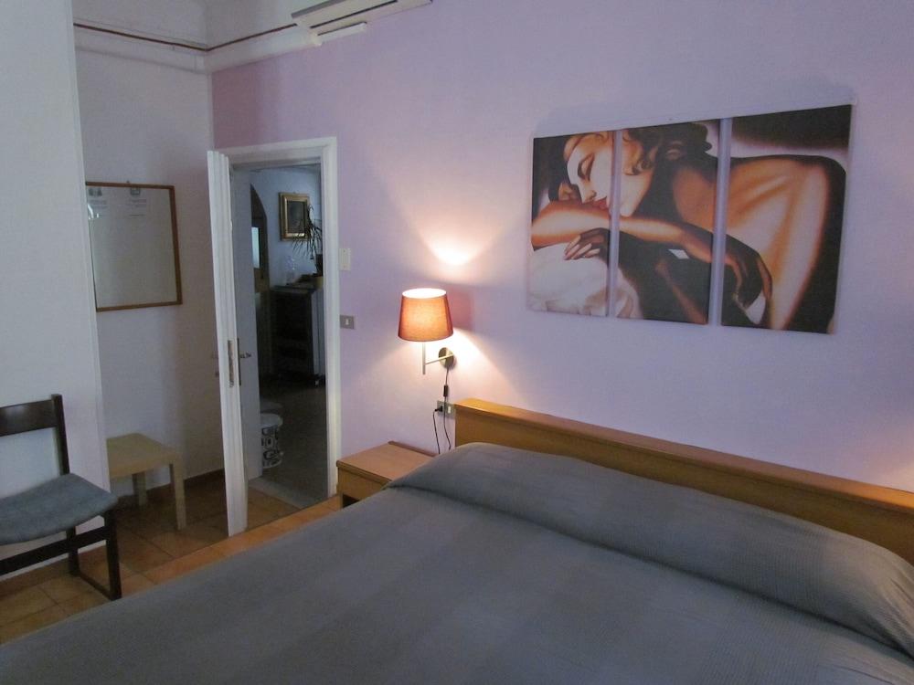 Guest house Althea Florence