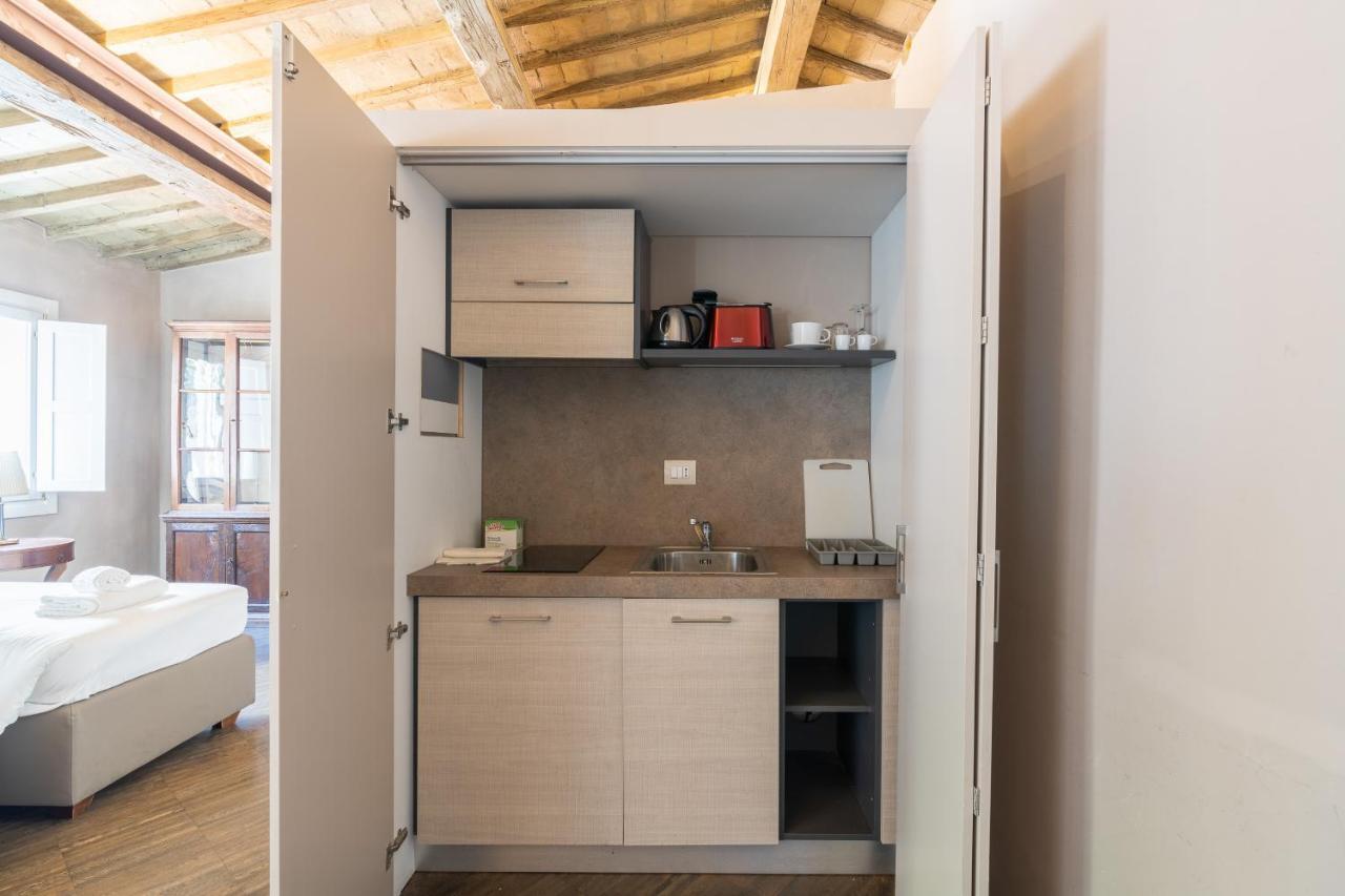 Accademia Apartment *