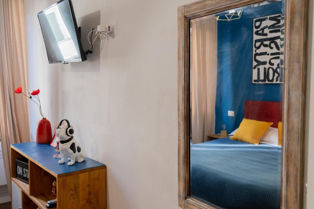 45 Guest house *