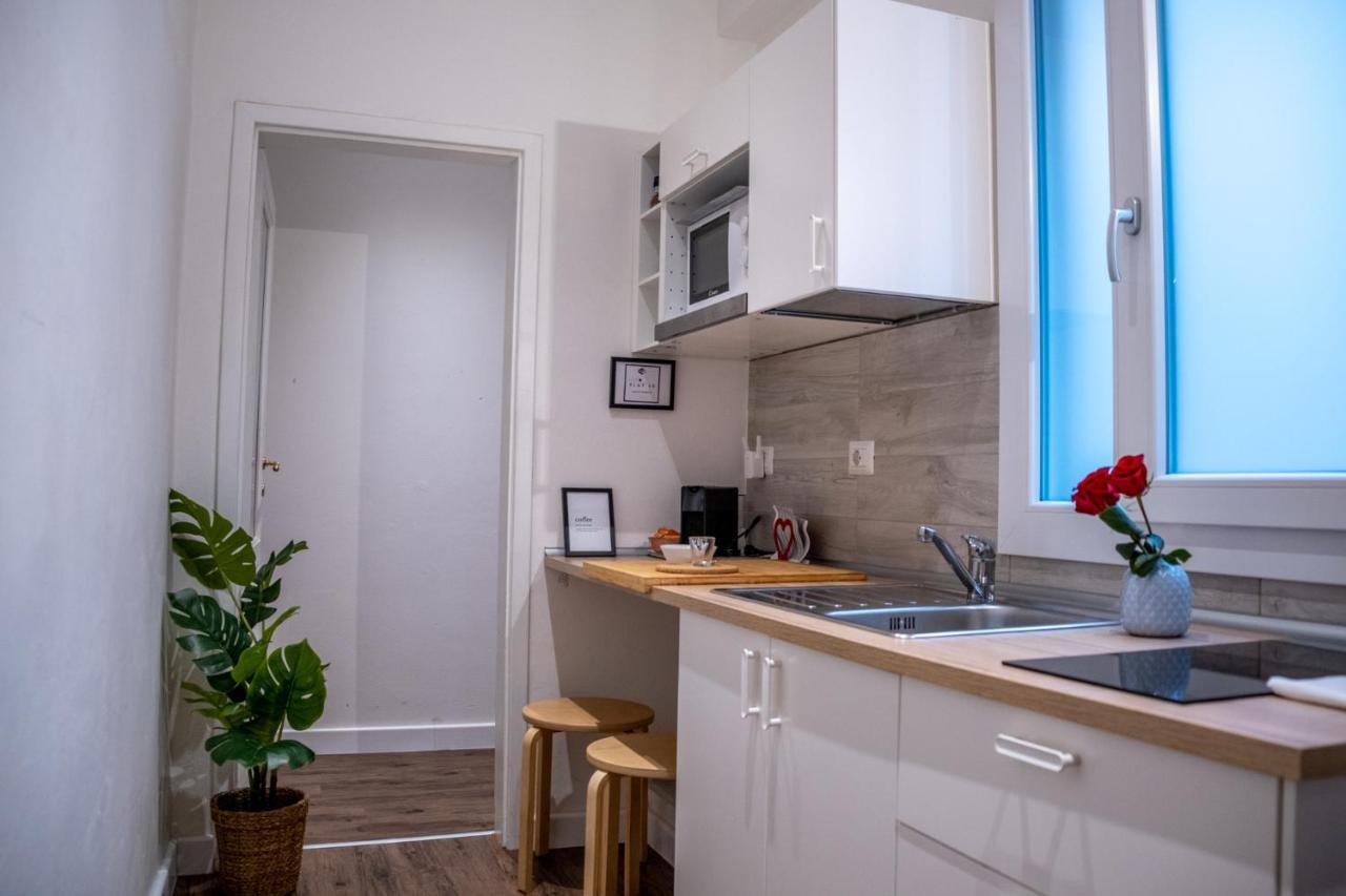 45 Guest house *