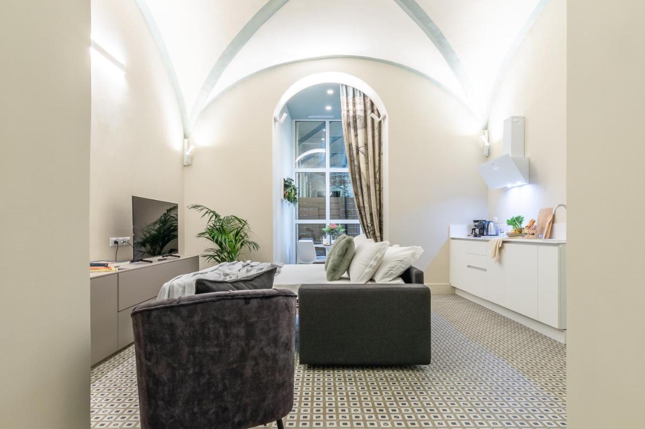 Cavour Five Senses Florenz