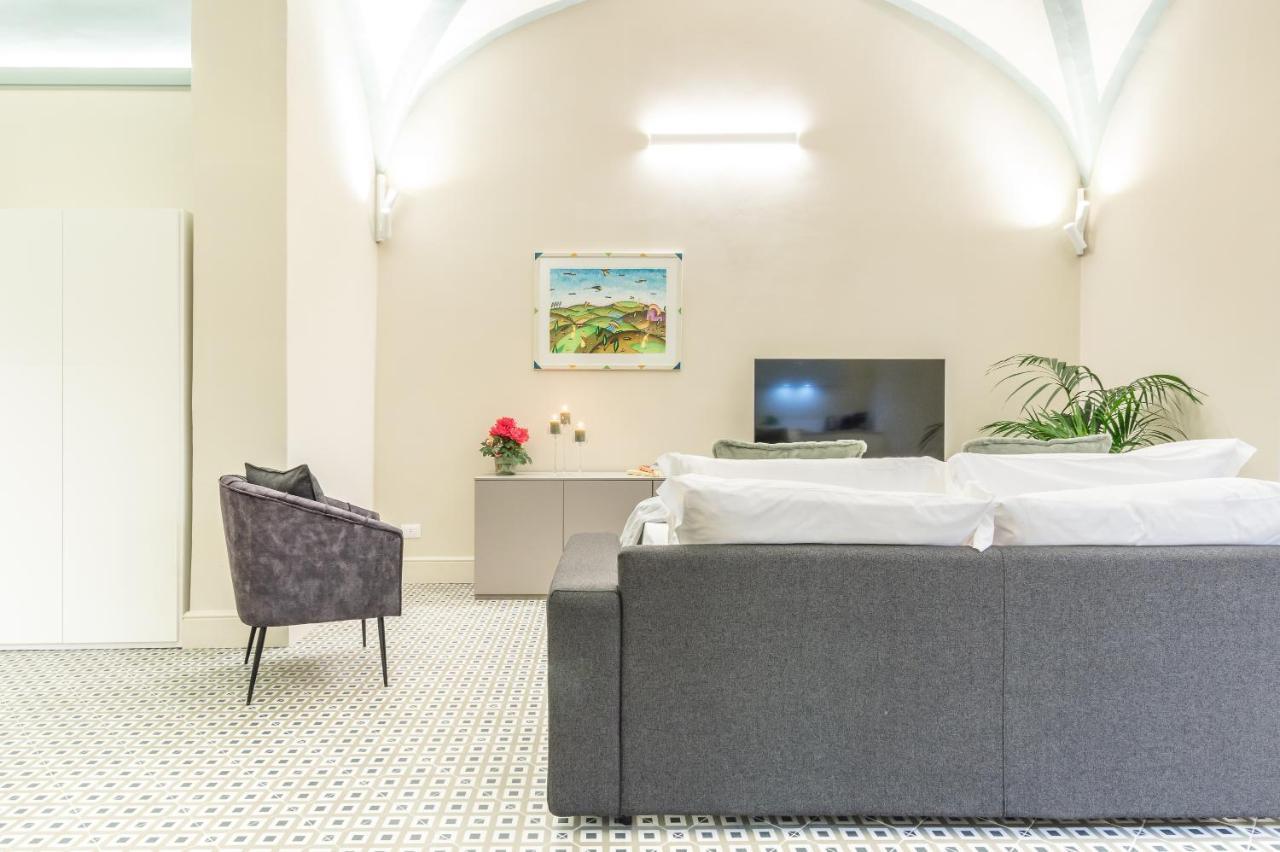 Cavour Five Senses Florenz
