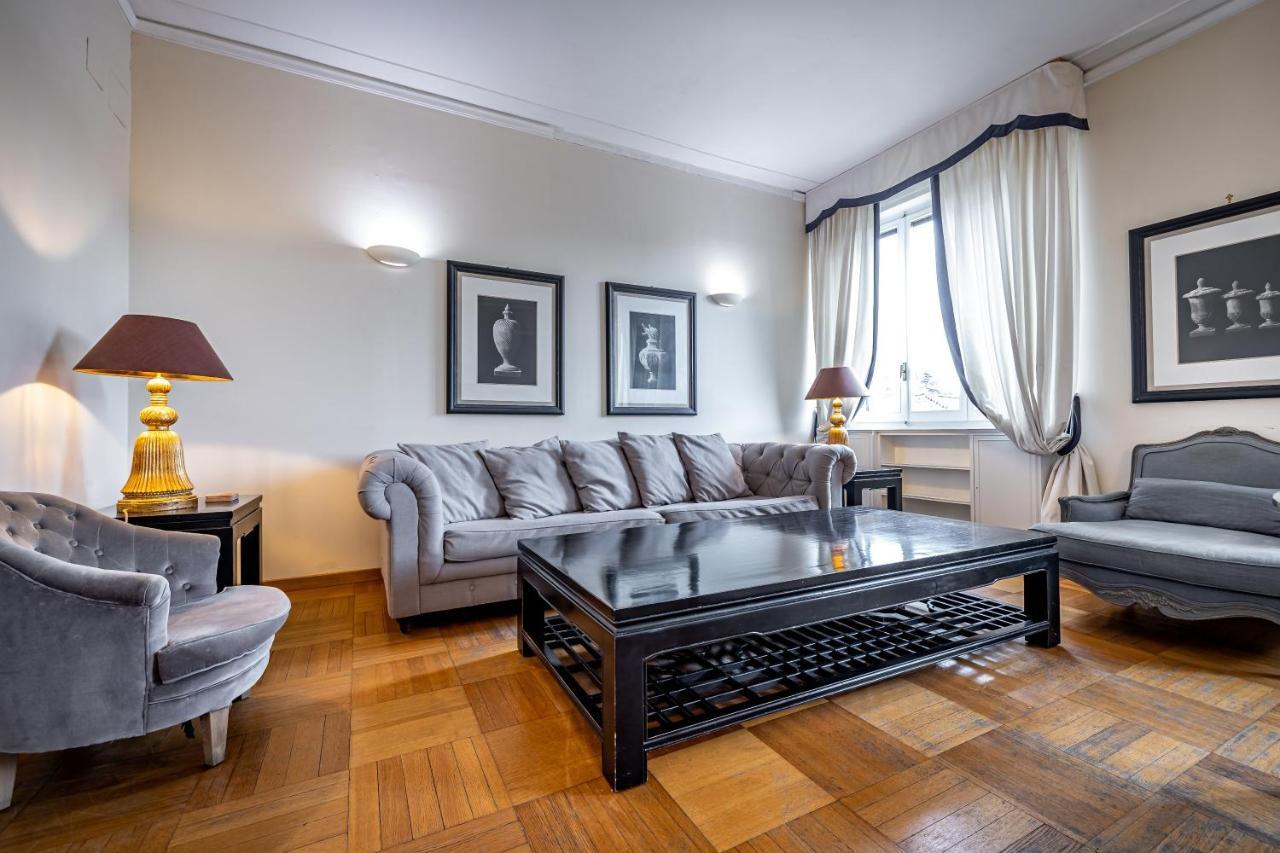 Yid D'azeglio Luxury With Parking Appartement