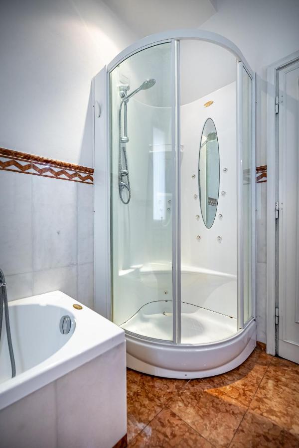 Yid D'azeglio Luxury With Parking Appartement *