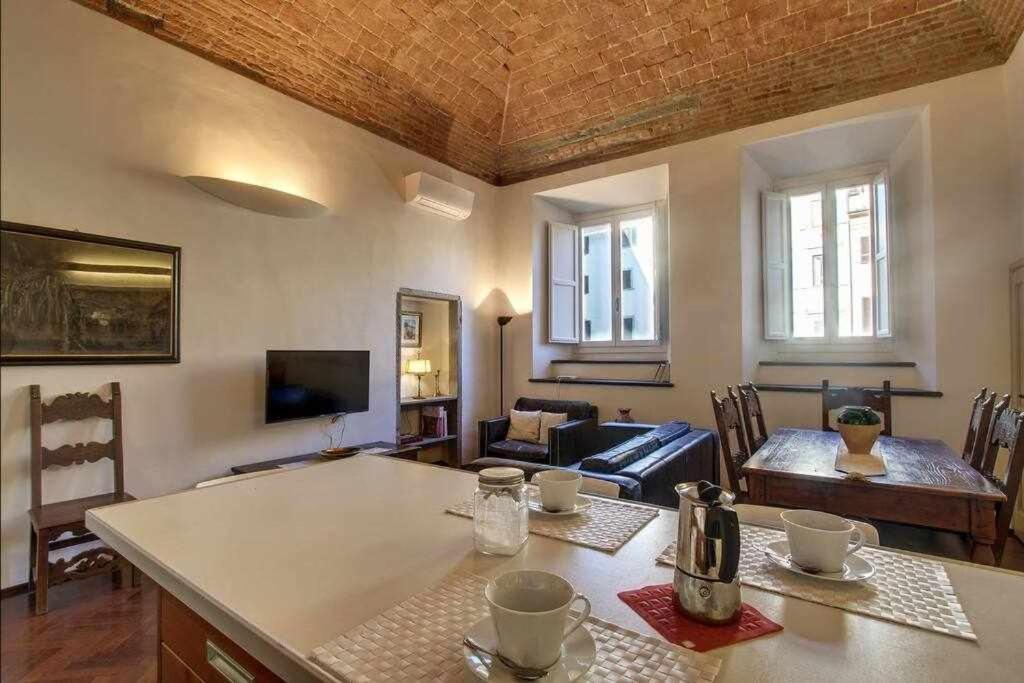 Salvemini Elegant Close To Piazza Santa Croce * Florence