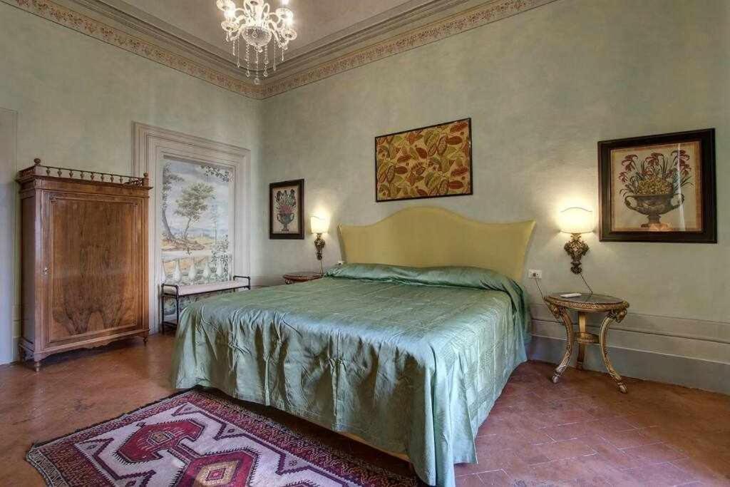 Salvemini Elegant Close To Piazza Santa Croce Florence